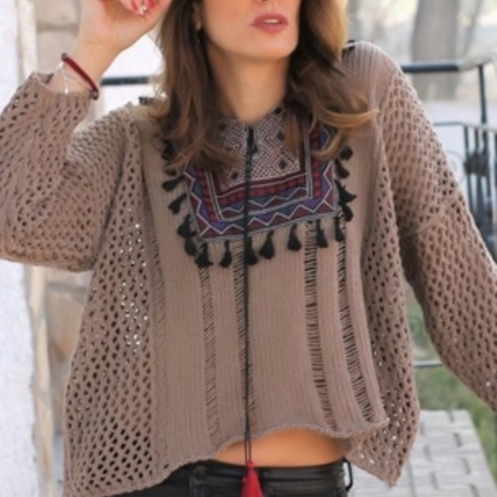 Tassel Patch Loose Knit Sweater